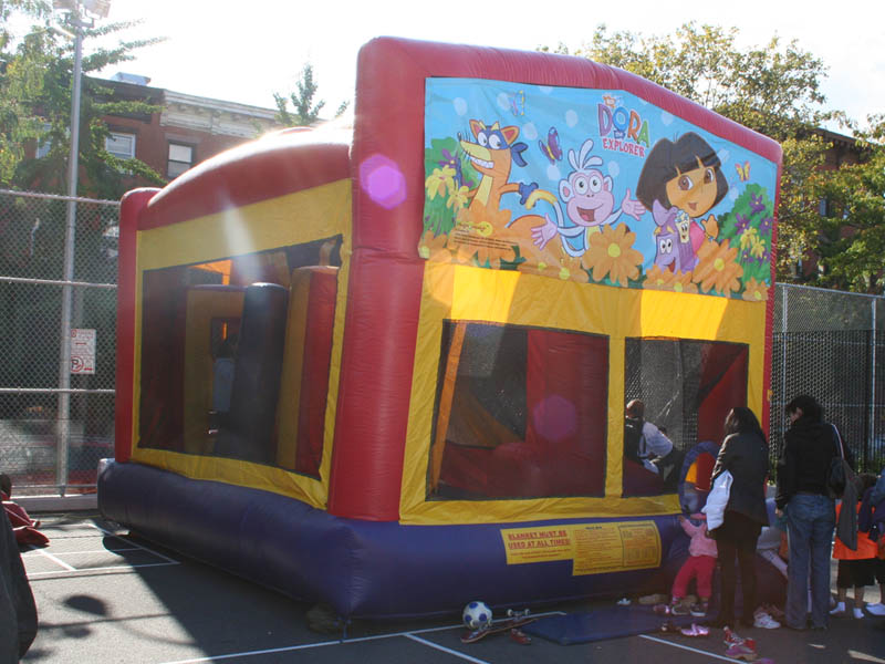 5-in-1 Banner Moonwalk